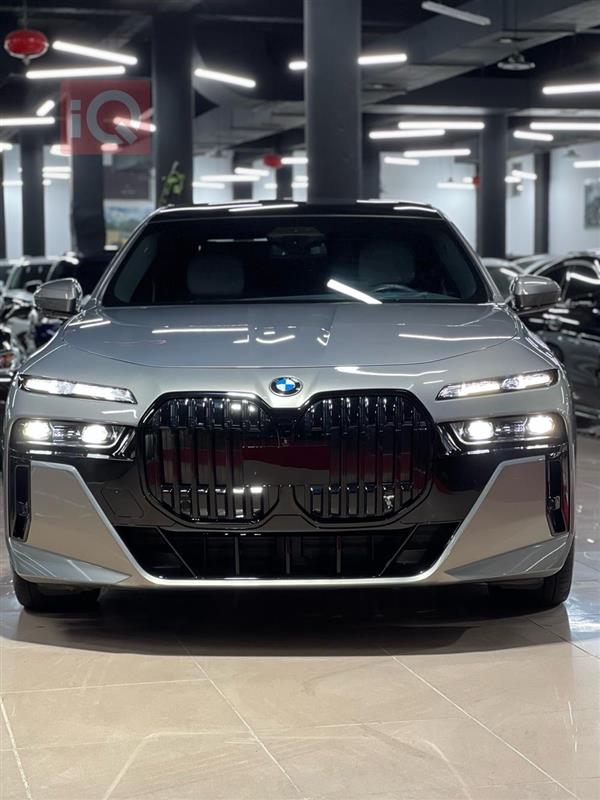 بي ام دبليو الفئة 7 2024 للبيع في العراق - السليمانية